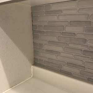 モザイクタイルシール　貼る工程